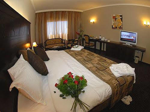 Sun Hills Suites Hotel Jounieh Exterior photo